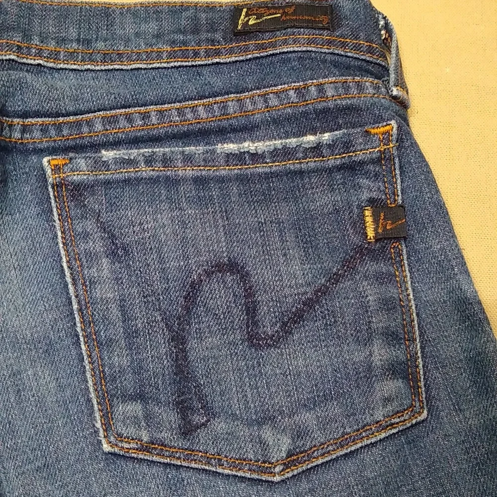 Citizens of Humanity – CoH – Dk Blue - 26 - Ingrid - Low Waist Flare - Picture 5 of 13